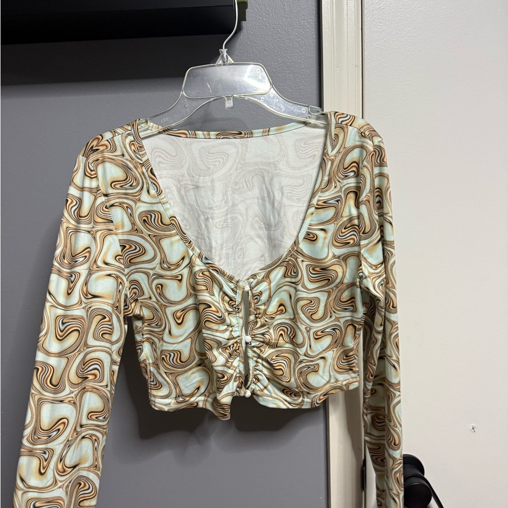 Long Sleeve Scoop Neck Crop Top in Mint & Brown Swirl